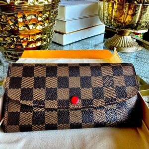 Louis Vuitton Emilie Wallet